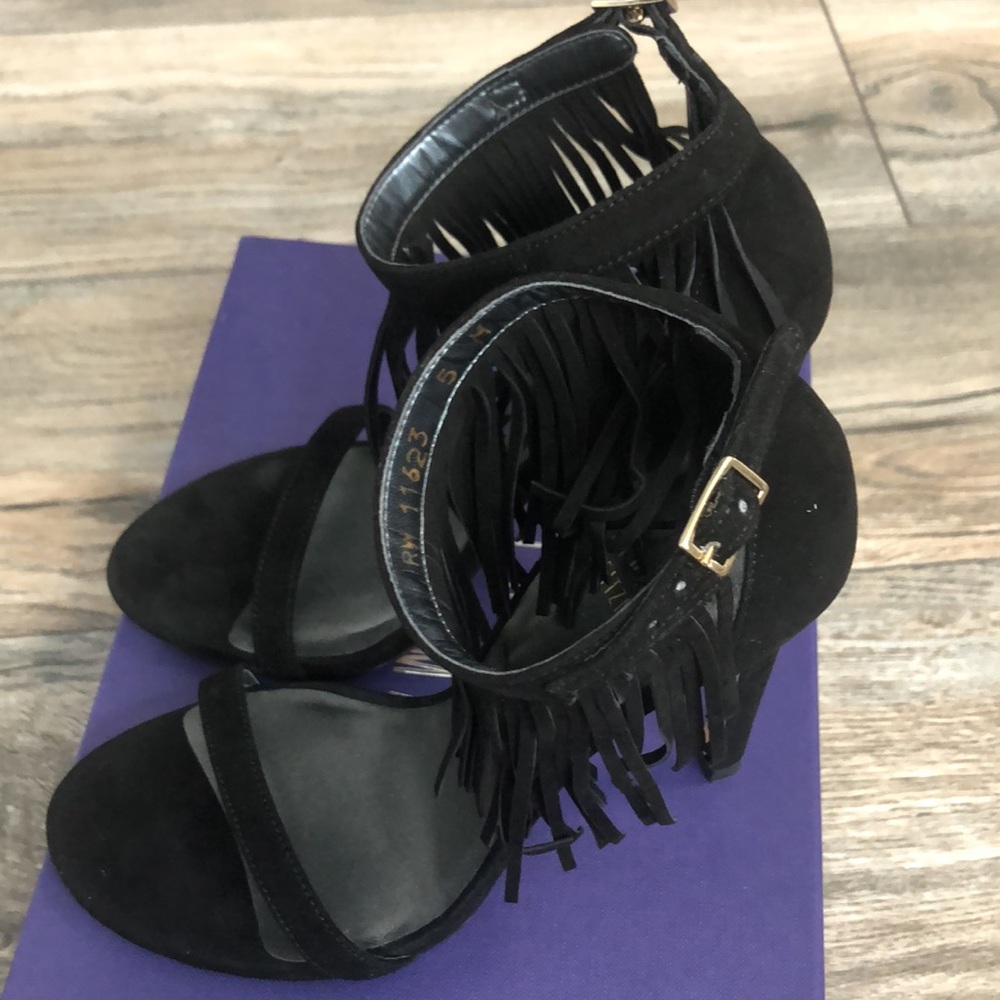 Shoes - Picture 2 of 4